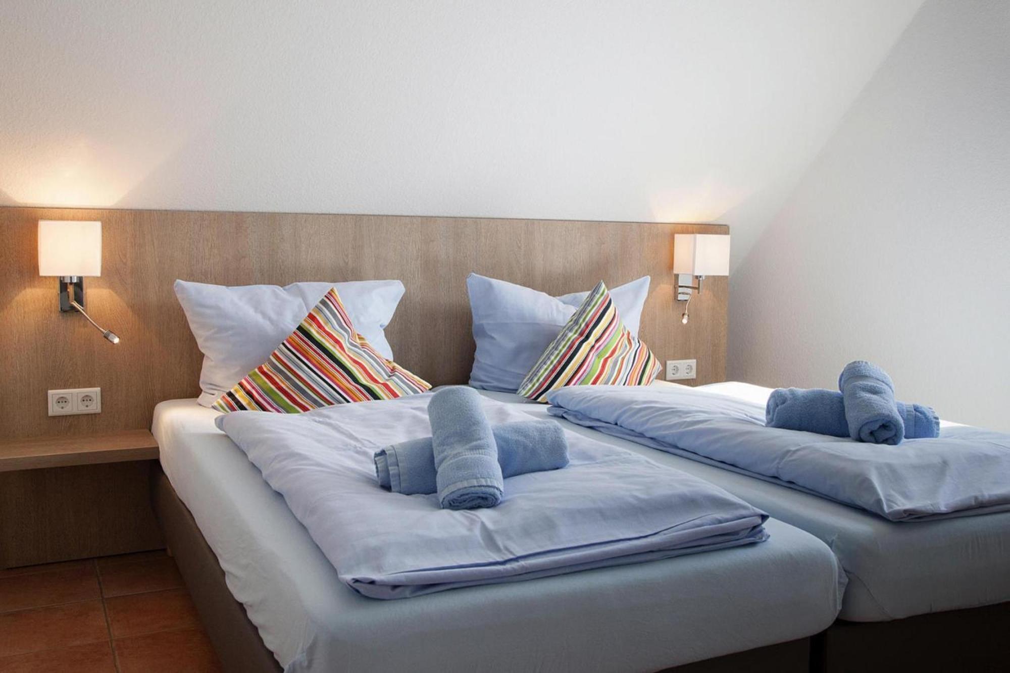 Apartment In Burhave With A Shared Pool المظهر الخارجي الصورة